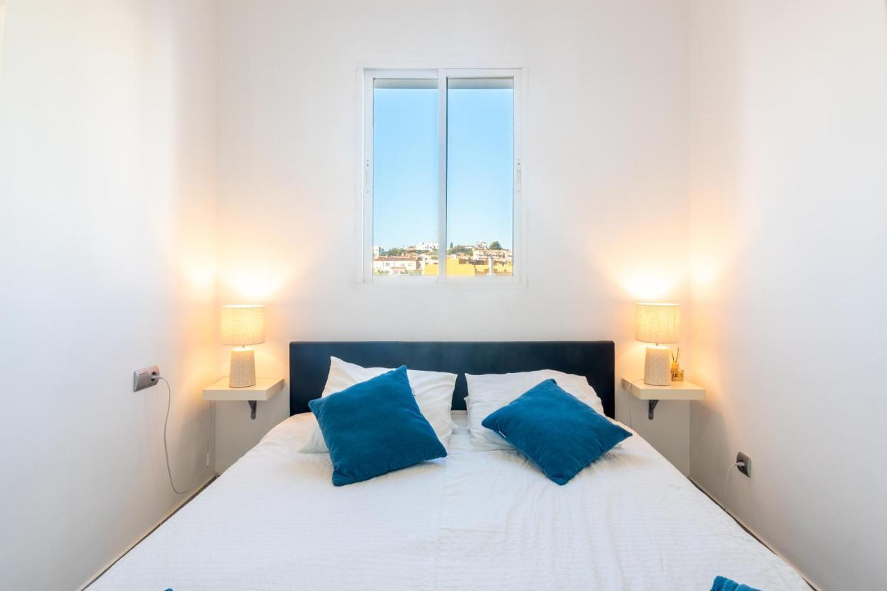 פואנגירולה Luxury 3 Bed Apartment Torreblanca מראה חיצוני תמונה